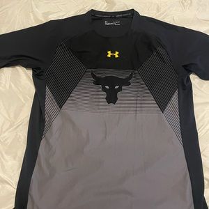 Project rock three-quarter sleeve men’s shirt, worn once